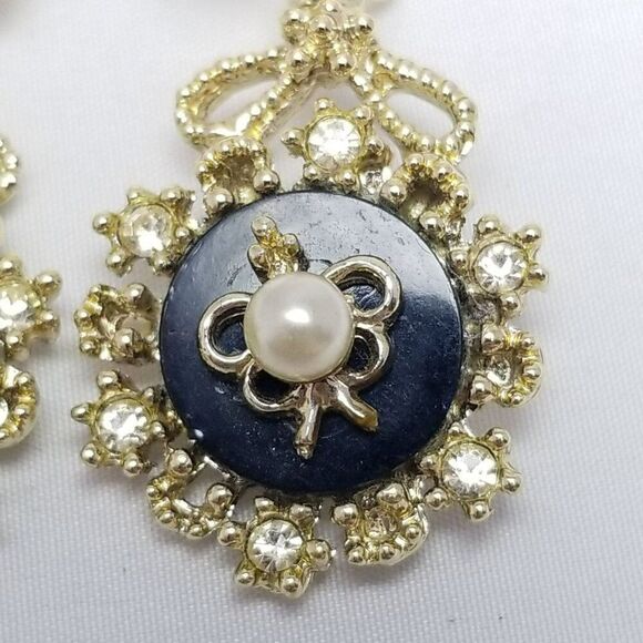 Vintage Black and Gold Tone Faux Pearl Dangle Clip On Earrings, Screw Backs - Picture 3 of 8